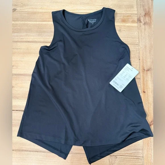 ⭐️ BUNDLE 2️⃣ Athleta Women's Solar UPF Tanks ⭐️
Size M - Picture 6 of 11